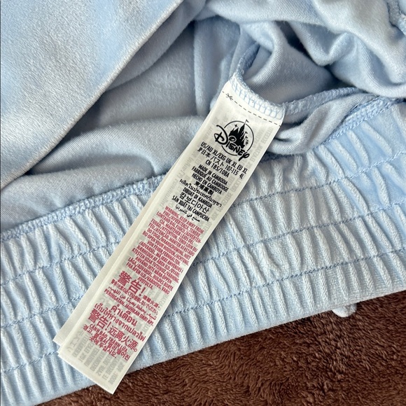 Disney Blue Crop Top Warm ❄️👑 - Picture 4 of 7